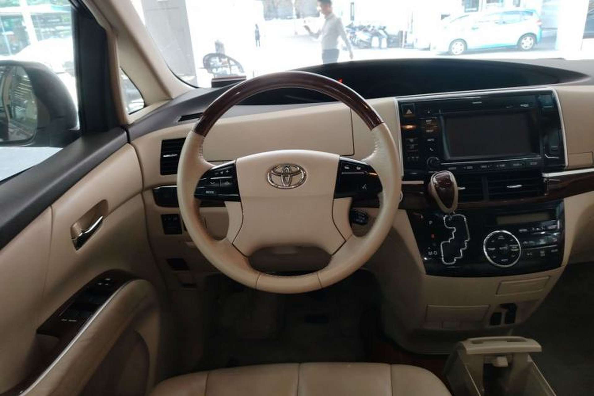 Used Toyota Previa 2012 2.4L 7-Seater Luxury Edition Steering Wheel