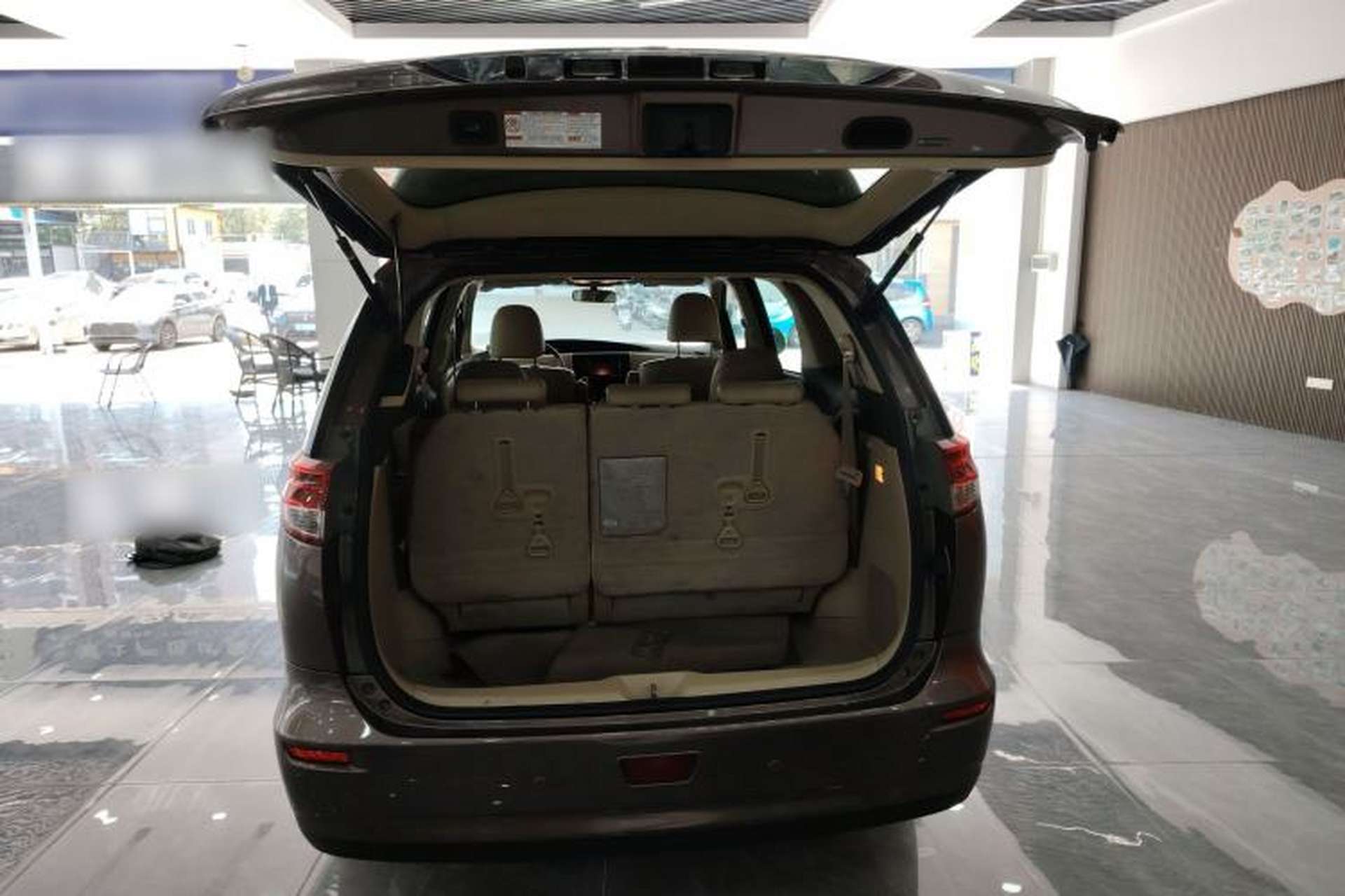 Used Toyota Previa 2012 2.4L 7-Seater Luxury Edition Trunk