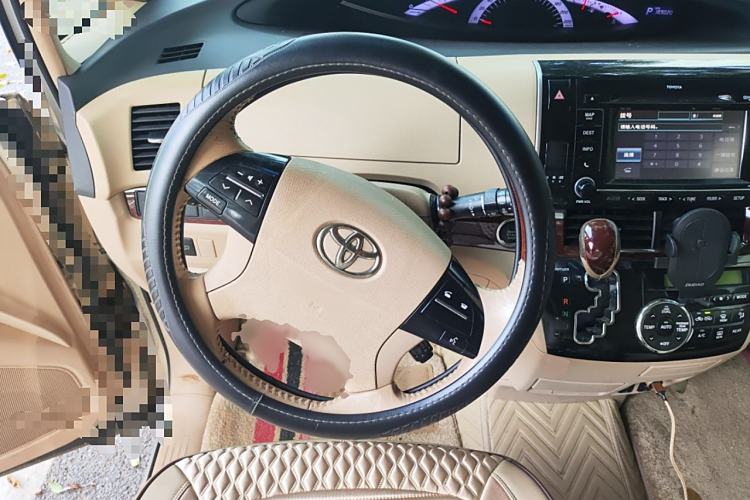 Used Toyota Previa 2012 2.4L 7-Seater Luxury Edition Steering Wheel