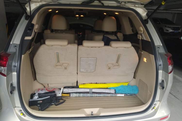 Used Toyota Previa 2012 2.4L 7-Seater Luxury Edition Trunk