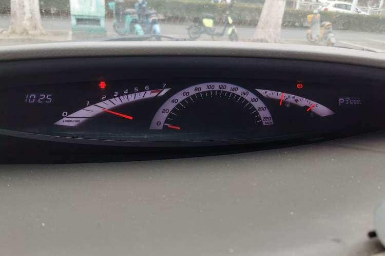 Used Toyota Previa 2012 2.4L 7-Seater Luxury Edition Instrument Cluster