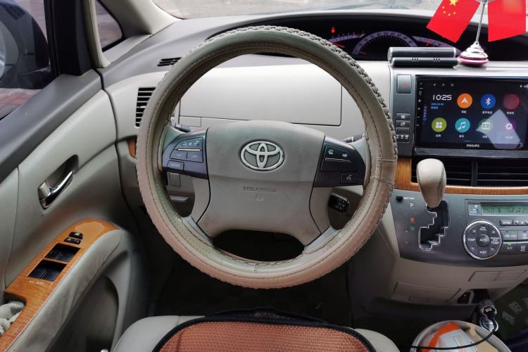 Used Toyota Previa 2012 2.4L 7-Seater Luxury Edition Steering Wheel
