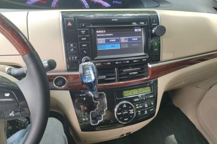 Used Toyota Previa 2012 2.4L 7-Seater Luxury Edition Audio And AC Panel