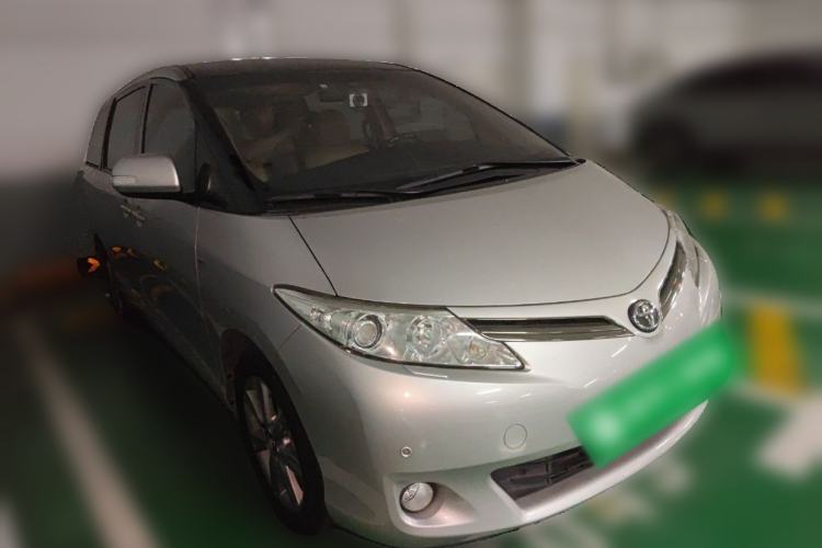 Used Toyota Previa 2012 2.4L 7-Seater Luxury Edition Front Right 45 Deg