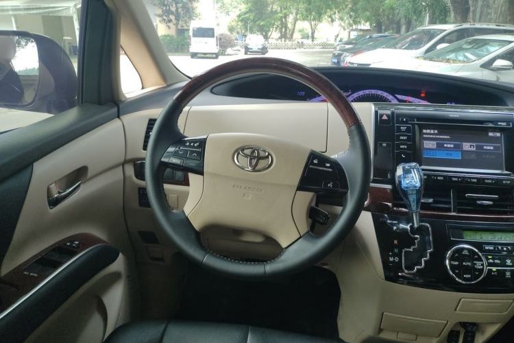 Used Toyota Previa 2012 2.4L 7-Seater Luxury Edition Steering Wheel