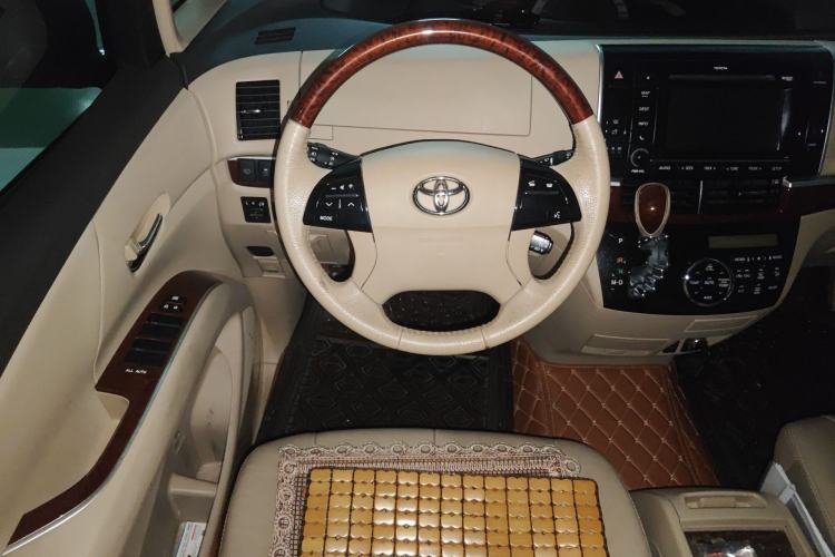 Used Toyota Previa 2012 2.4L 7-Seater Luxury Edition Steering Wheel