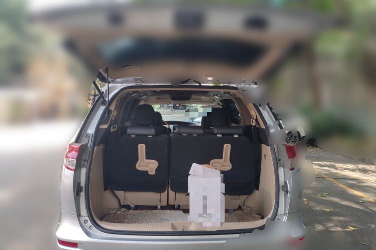 Used Toyota Previa 2012 2.4L 7-Seater Luxury Edition Trunk