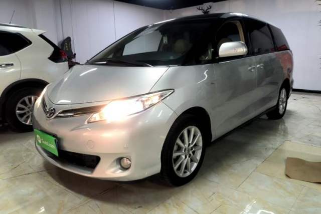 Używany Toyota Previa 2012 2.4L 7-Seater Luxury Edition