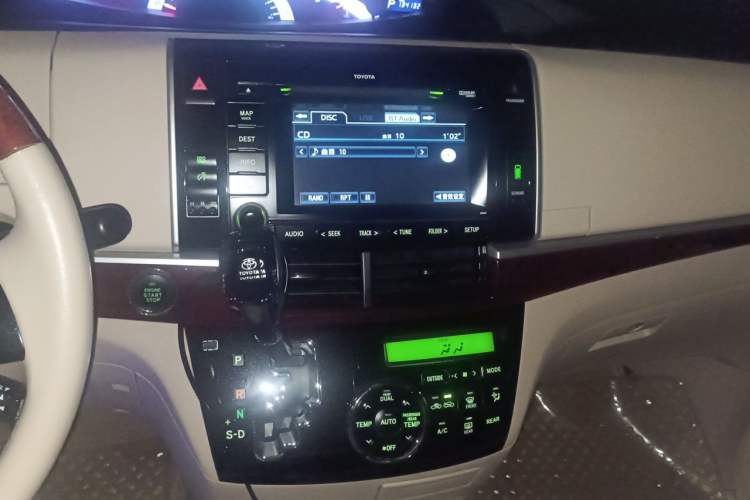 Used Toyota Previa 2012 3.5L 7-Seater Luxury Version Audio And AC Panel