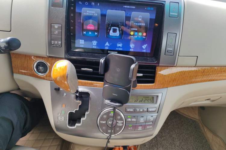 Used Toyota Previa 2012 2.4L 7-Seater Standard Edition Audio And AC Panel