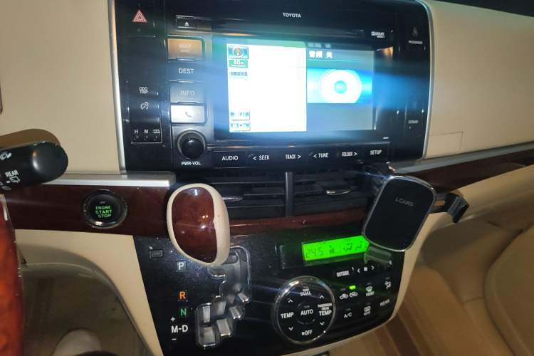 Used Toyota Previa 2012 2.4L 7-Seater Standard Edition Audio And AC Panel