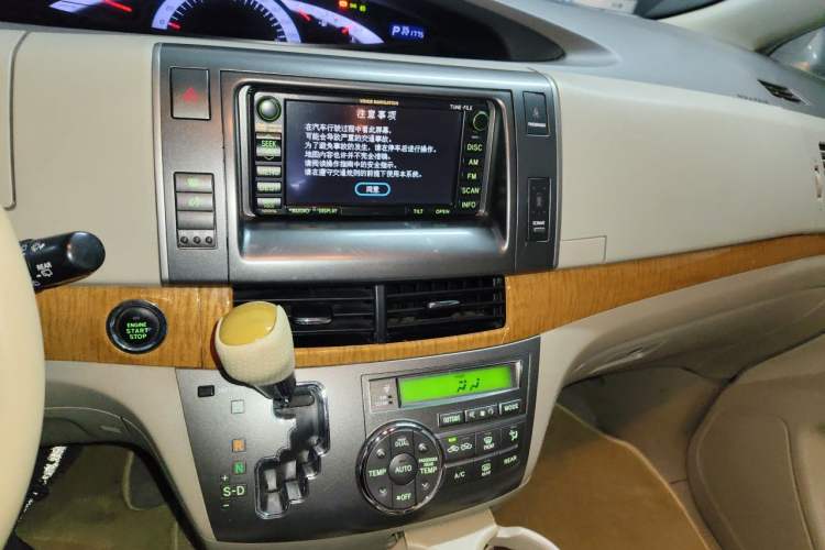 Used Toyota Previa 2012 2.4L 7-Seater Luxury Edition Audio And AC Panel