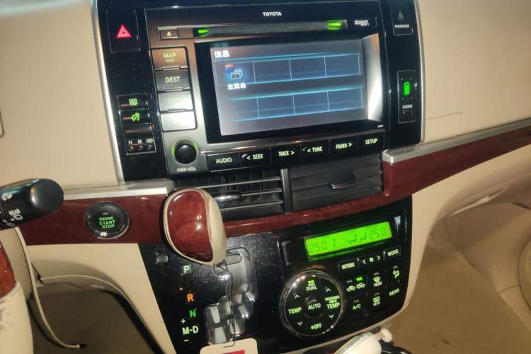 Used Toyota Previa 2012 2.4L 7-Seater Luxury Edition Audio And AC Panel
