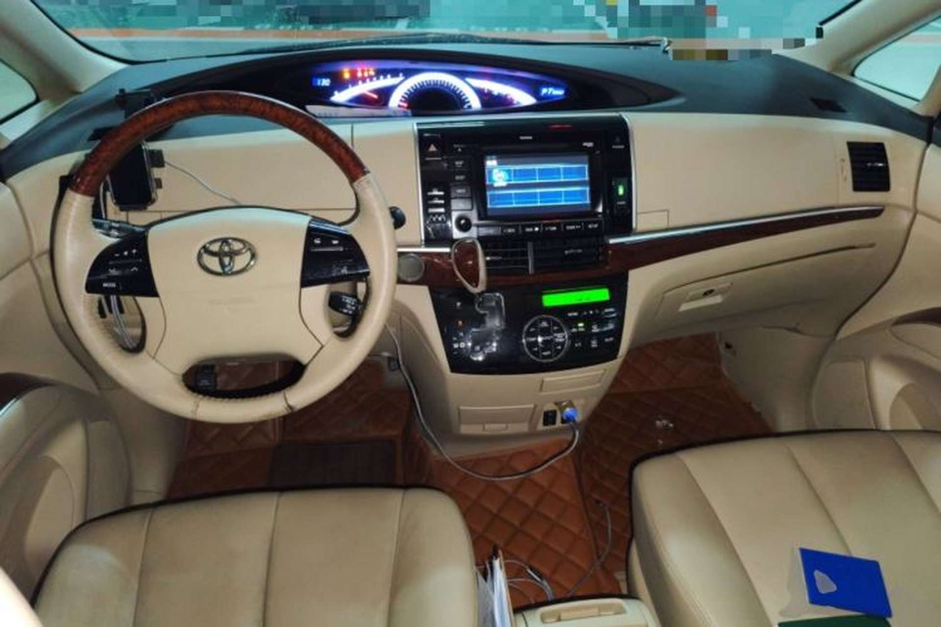 Used Toyota Previa 2012 2.4L 7-Seater Luxury Edition Center Console