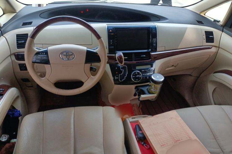Used Toyota Previa 2012 2.4L 7-Seater Standard Edition Center Console