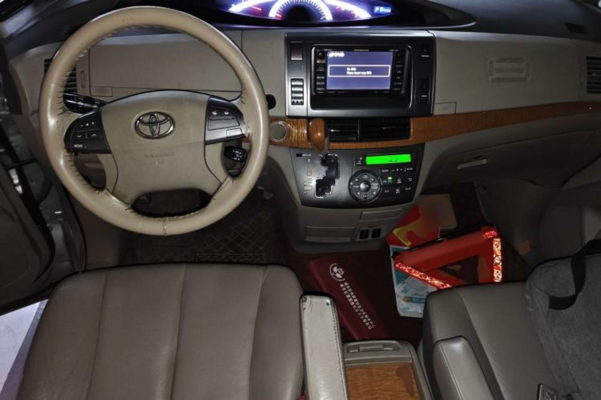 Used Toyota Previa 2012 2.4L 7-Seater Standard Edition Center Console