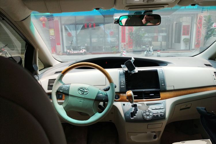 Used Toyota Previa 2012 2.4L 7-Seater Luxury Edition Center Console