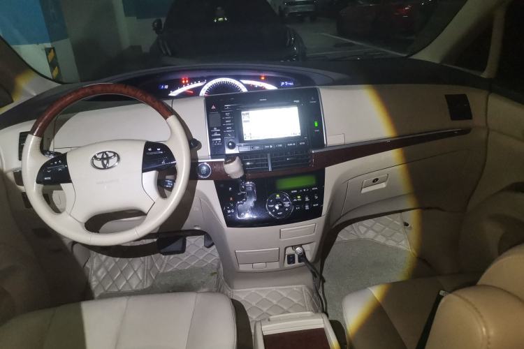 Used Toyota Previa 2012 2.4L 7-Seater Luxury Edition Center Console