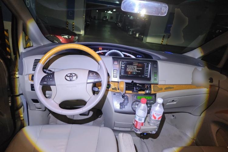 Used Toyota Previa 2012 2.4L 7-Seater Luxury Edition Center Console