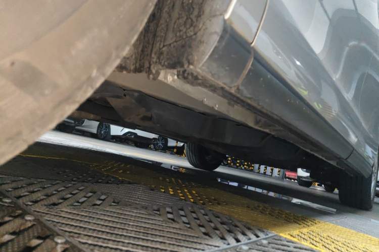 Used Toyota Previa 2012 2.4L 7-Seater Luxury Edition Chassis Front Left