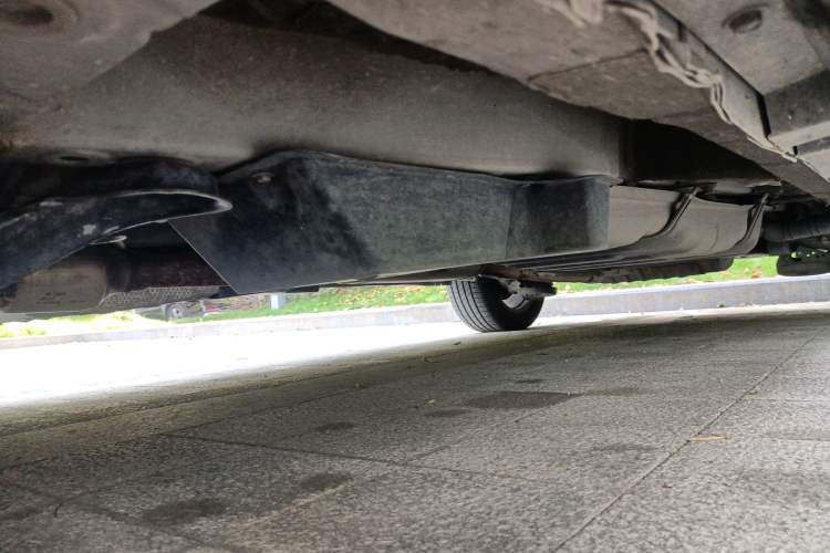 Used Toyota Previa 2012 2.4L 7-Seater Standard Edition Chassis Front Left