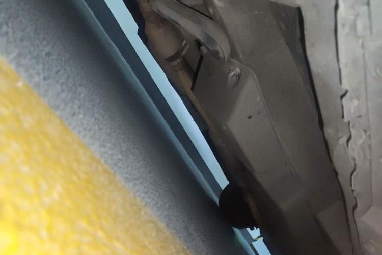 Used Toyota Previa 2012 2.4L 7-Seater Standard Edition Chassis Front Left