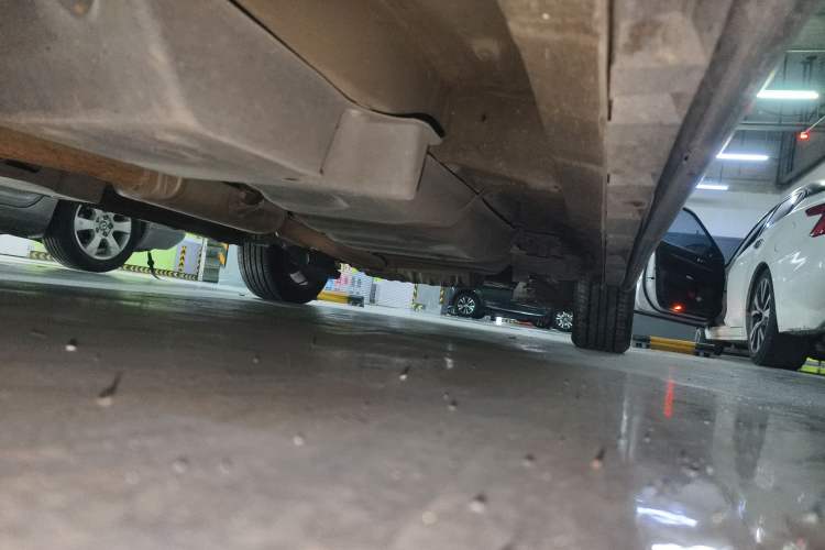 Used Toyota Previa 2012 2.4L 7-Seater Luxury Edition Chassis Front Left