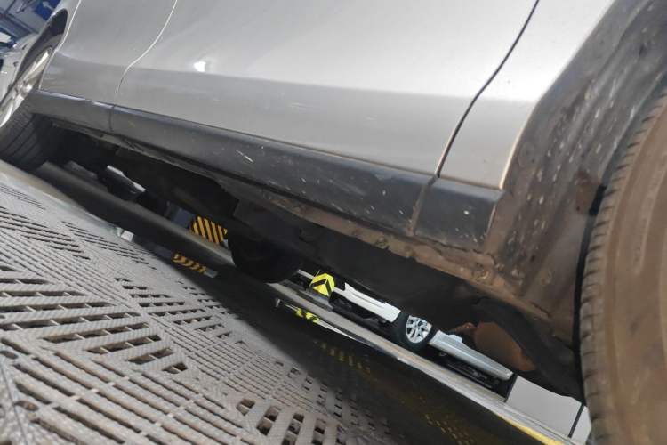 Used Toyota Previa 2012 2.4L 7-Seater Luxury Edition Chassis Front Right