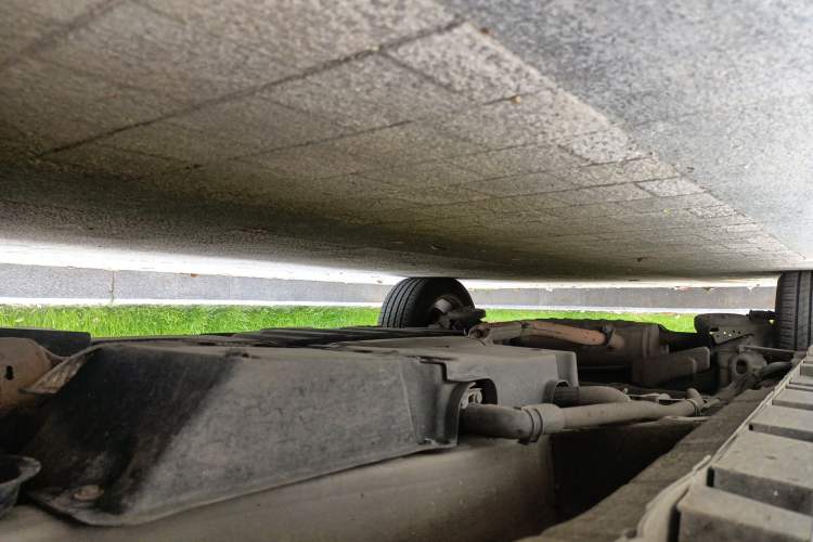 Used Toyota Previa 2012 2.4L 7-Seater Standard Edition Chassis Front Right