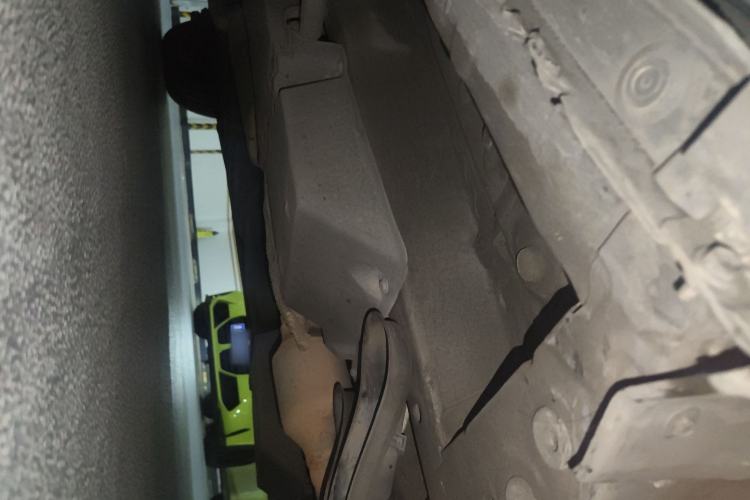 Used Toyota Previa 2012 2.4L 7-Seater Standard Edition Chassis Front Right