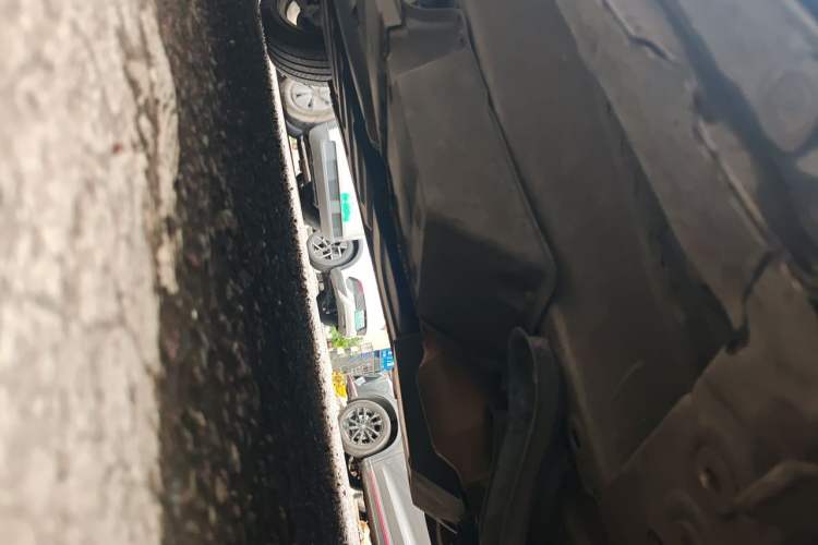 Used Toyota Previa 2012 2.4L 7-Seater Luxury Edition Chassis Front Right