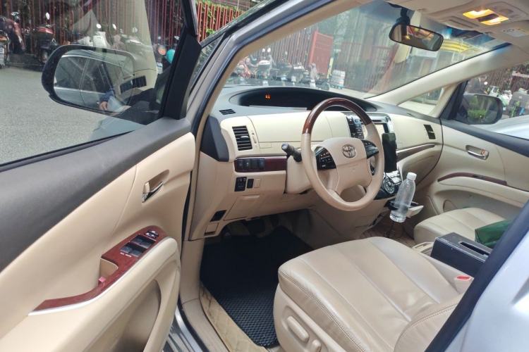 Used Toyota Previa 2012 2.4L 7-Seater Luxury Edition Driver Seat