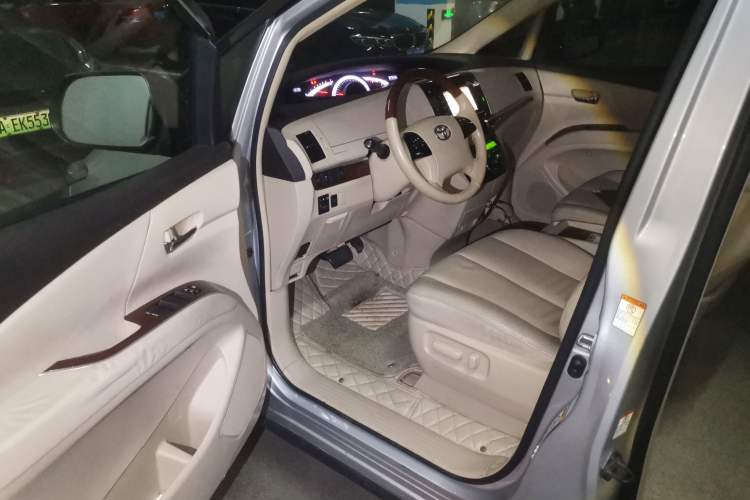 Used Toyota Previa 2012 2.4L 7-Seater Luxury Edition Driver Seat