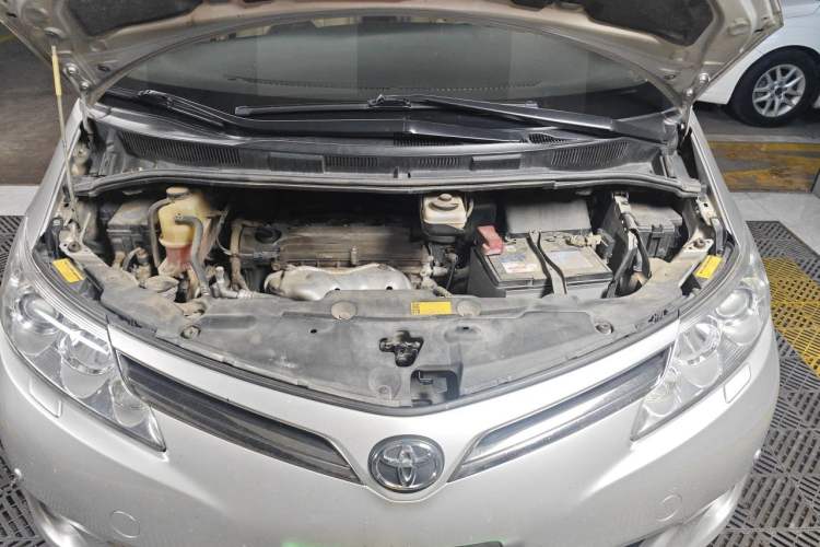 Used Toyota Previa 2012 2.4L 7-Seater Luxury Edition Engine Bay