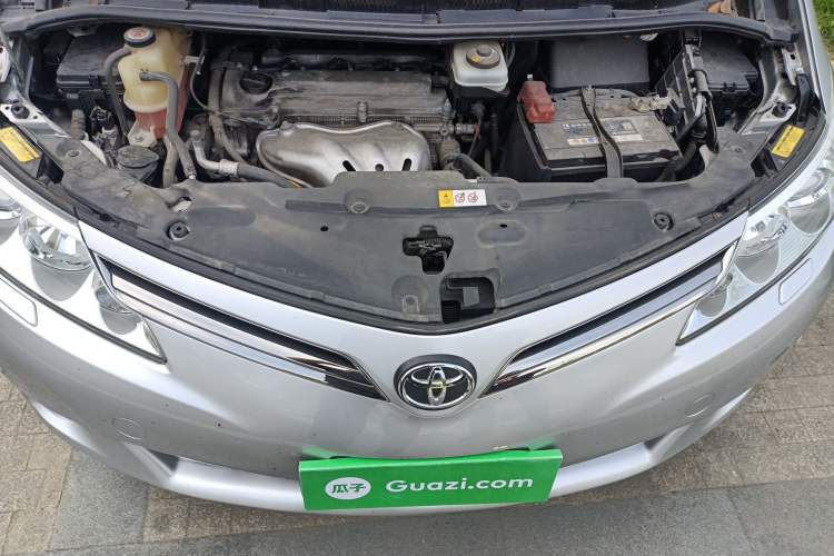Used Toyota Previa 2012 2.4L 7-Seater Standard Edition Engine Bay