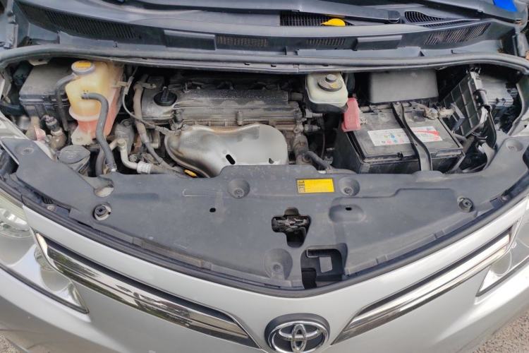 Used Toyota Previa 2012 2.4L 7-Seater Standard Edition Engine Bay