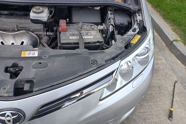 Used Toyota Previa 2012 2.4L 7-Seater Standard Edition Engine Bay Left