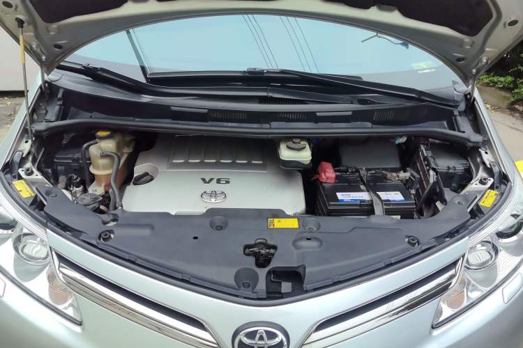 Used Toyota Previa 2012 3.5L 7-Seater Luxury Version Engine Bay