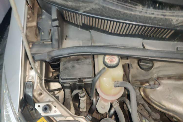 Used Toyota Previa 2012 2.4L 7-Seater Luxury Edition Engine Bay Right