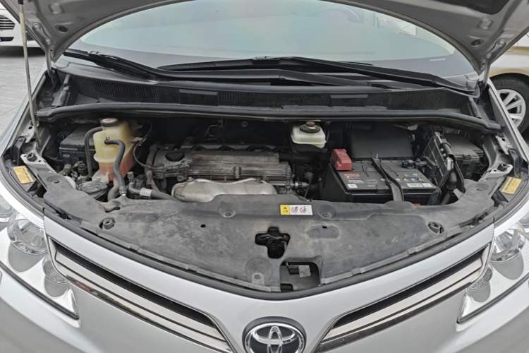 Used Toyota Previa 2012 2.4L 7-Seater Luxury Edition Engine Bay