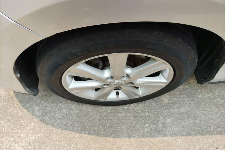 Used Toyota Previa 2012 2.4L 7-Seater Luxury Edition Exterior 4