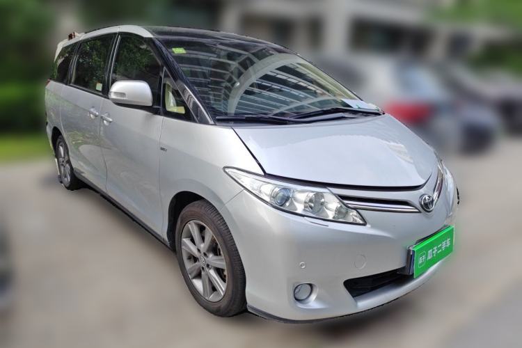Used Toyota Previa 2012 2.4L 7-Seater Luxury Edition Front Right 45 Deg