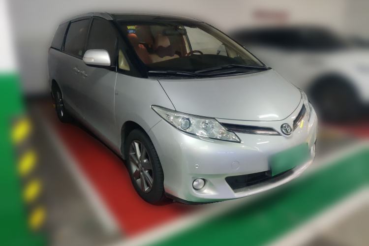 Used Toyota Previa 2012 2.4L 7-Seater Luxury Edition Front Right 45 Deg