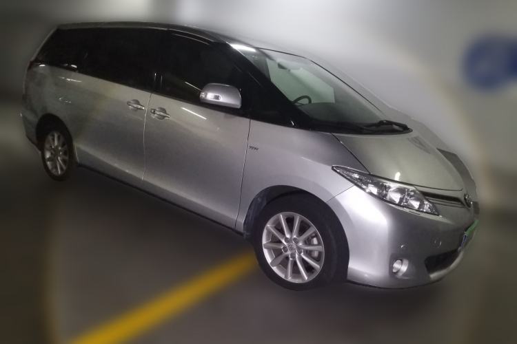Used Toyota Previa 2012 2.4L 7-Seater Luxury Edition Front Right 45 Deg