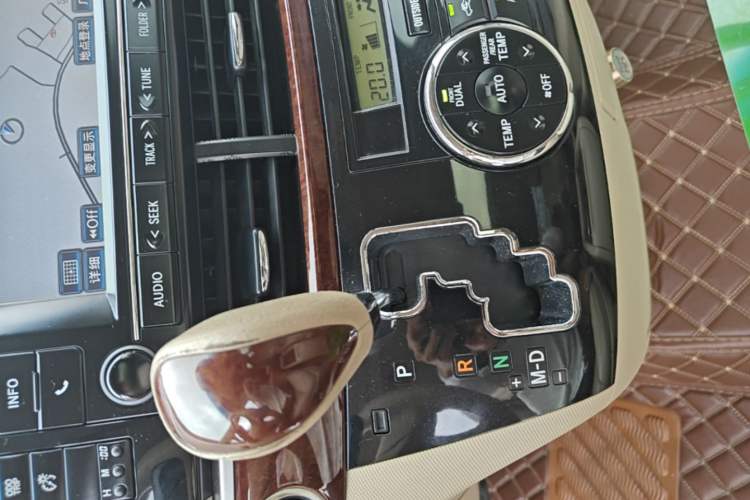 Used Toyota Previa 2012 2.4L 7-Seater Luxury Edition Gear Lever