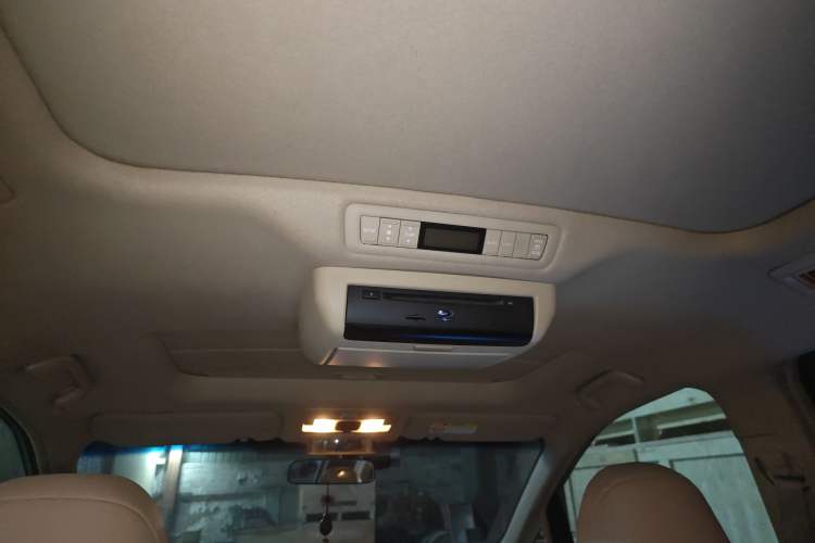 Used Toyota Previa 2012 2.4L 7-Seater Luxury Edition Headliner