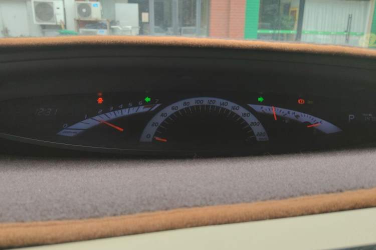 Used Toyota Previa 2012 2.4L 7-Seater Luxury Edition Instrument Cluster