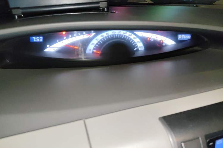 Used Toyota Previa 2012 2.4L 7-Seater Standard Edition Instrument Cluster
