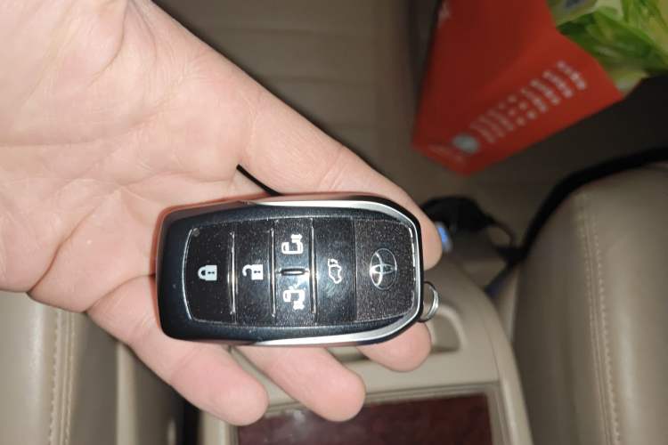 Used Toyota Previa 2012 2.4L 7-Seater Luxury Edition Interior 1