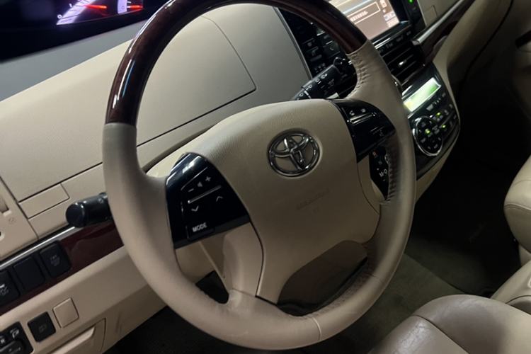 Used Toyota Previa 2012 2.4L 7-Seater Luxury Edition Interior 2